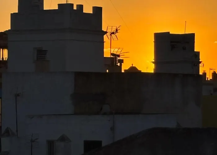 Candelaria Cornerflat * Cádiz